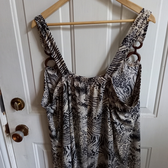 Flowy cheetah print top - Picture 5 of 5